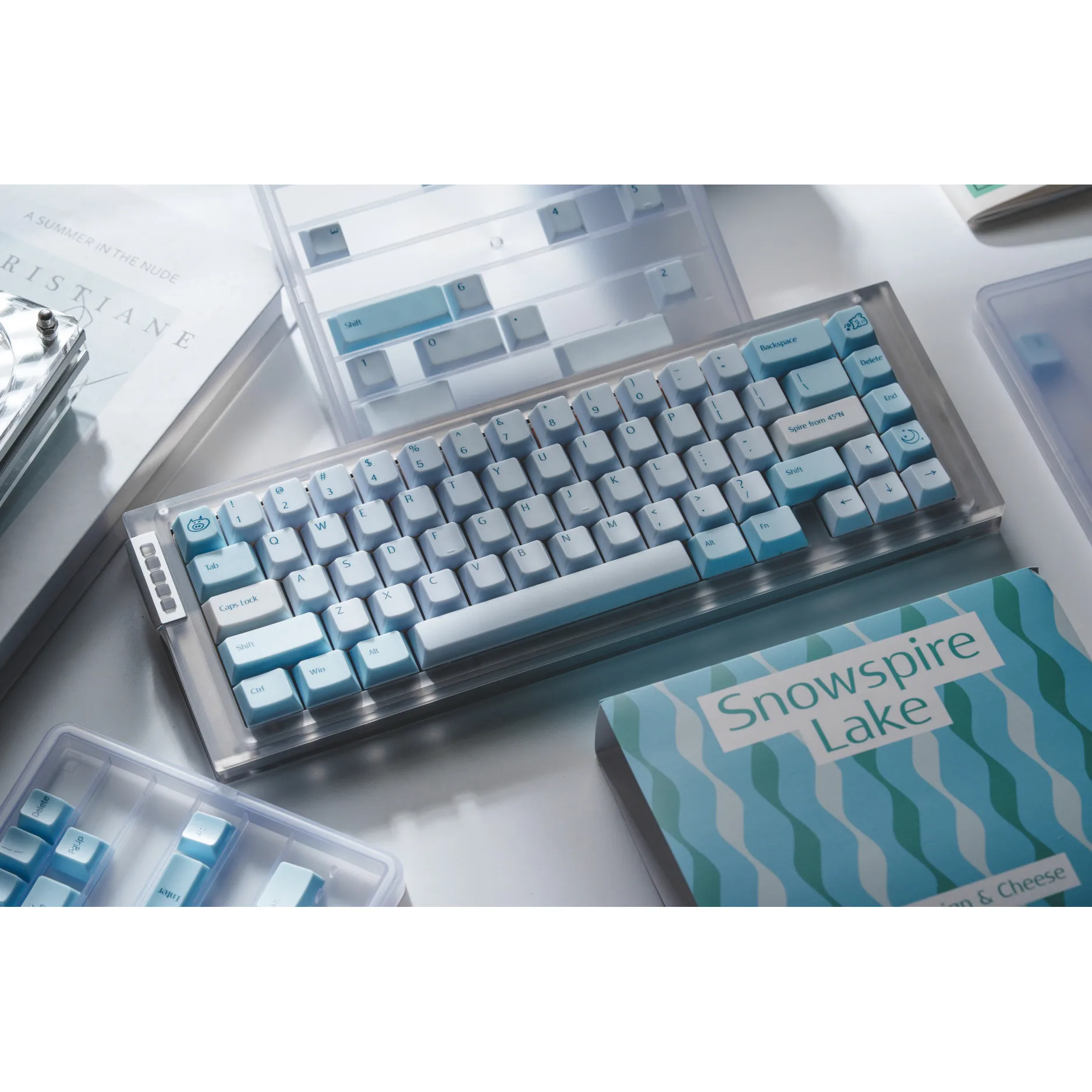 

KeysIn Cheese X Lelelab Snowspire Lake Mechanical Keyboard Keycap PC Material UV Printing Cherry Profile 132 Keys Key Cap