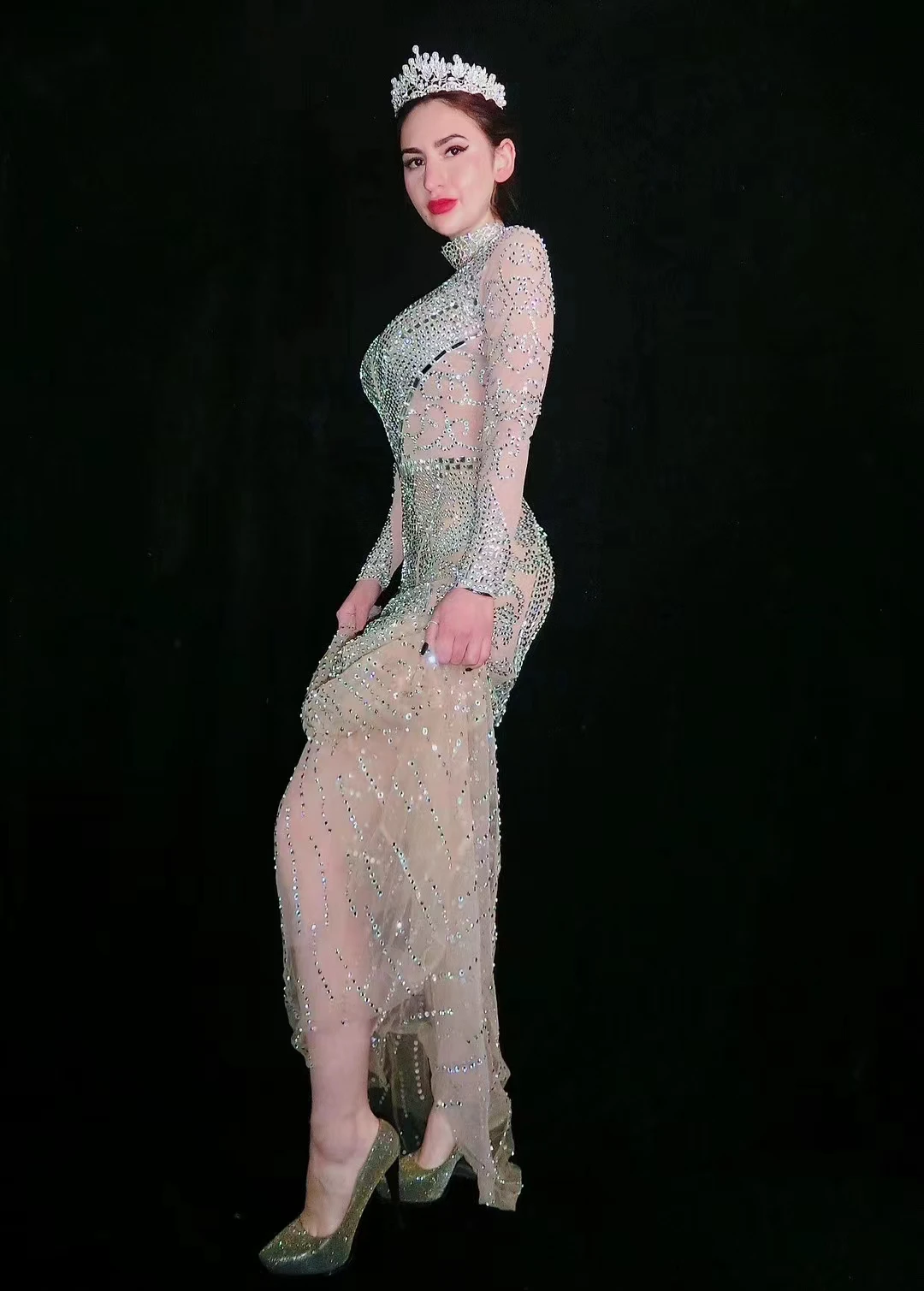 Star Luo Slim Mesh Full Diamond TranslúcidoSexy Borla Longo Envolto Hip Vestido StagePerformance A425