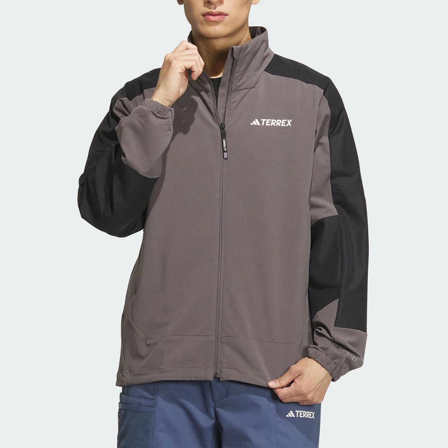 

Adidas Genuine W.RDY SFTSHL J Outdoor Men's Softshell Jacket IP0734