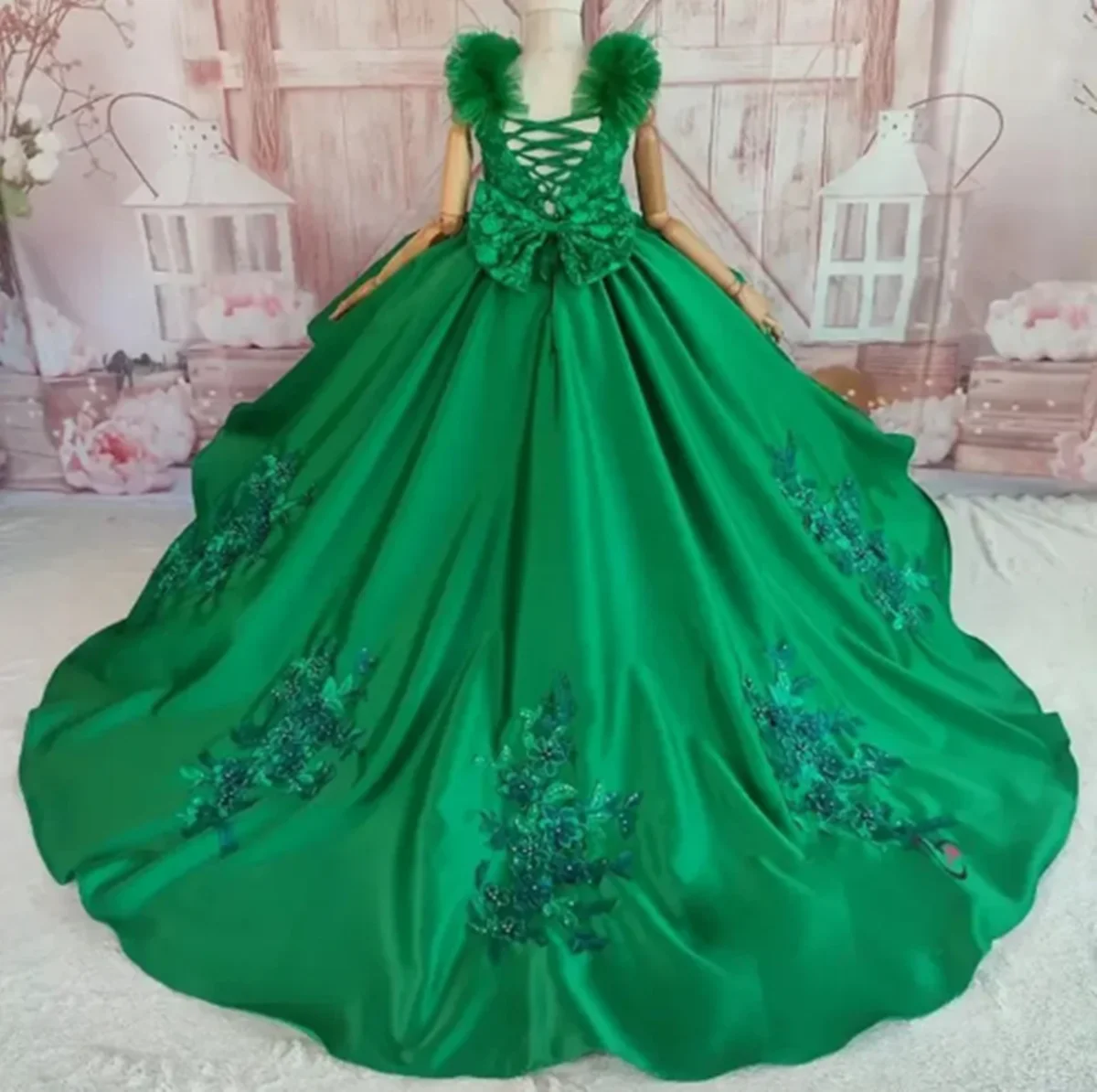 녹색 꽃 소녀 드레스 Tulle 레이스 Appliques 결혼식을위한 민소매 드레스 생일 파티 아기 귀여운 맞춤형 볼 가운