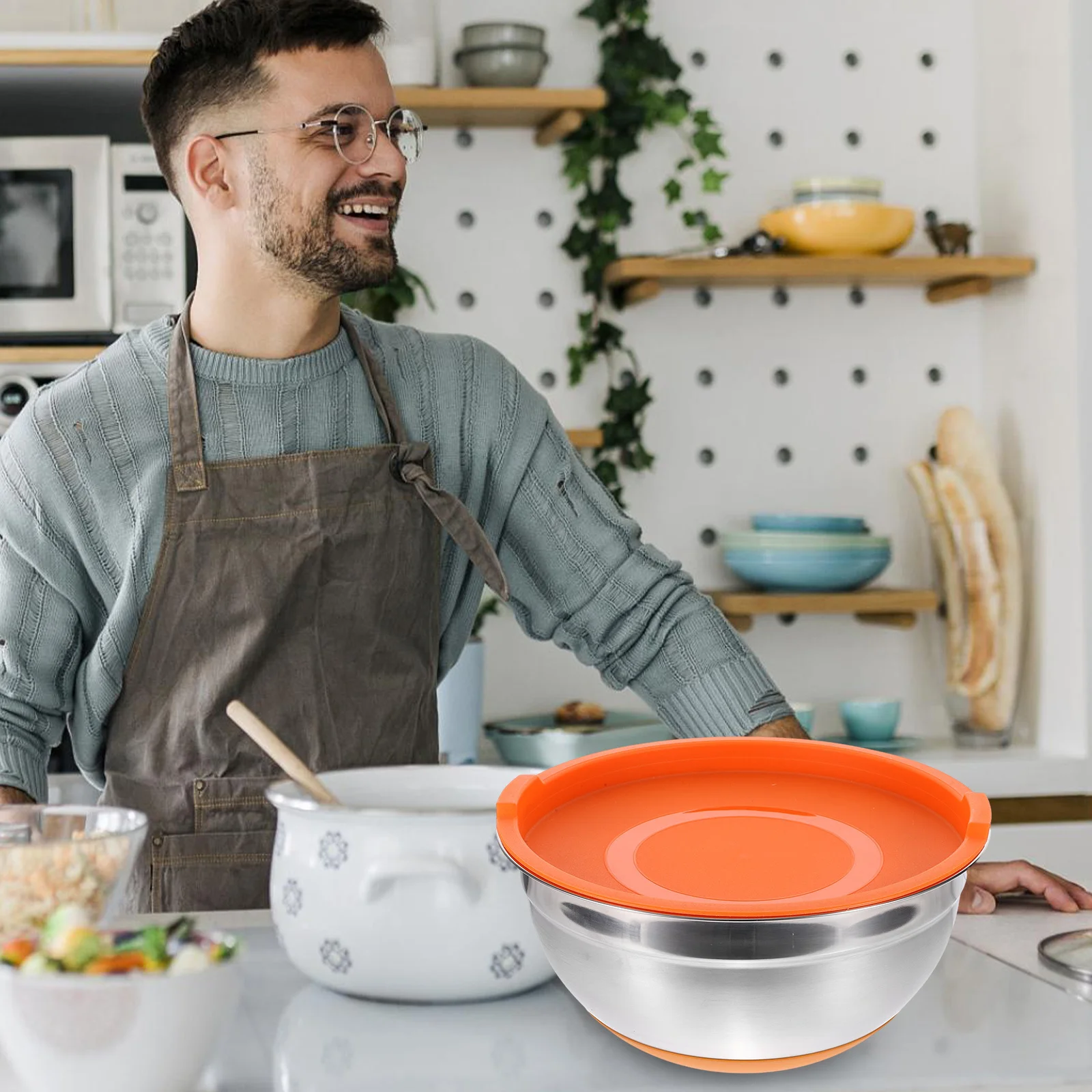 

Stainless Steel Mixing Bowl with Lid PP Multifunctional Food Storage Salad Fruit Serving Bowl for Home Bar Restaurant Use