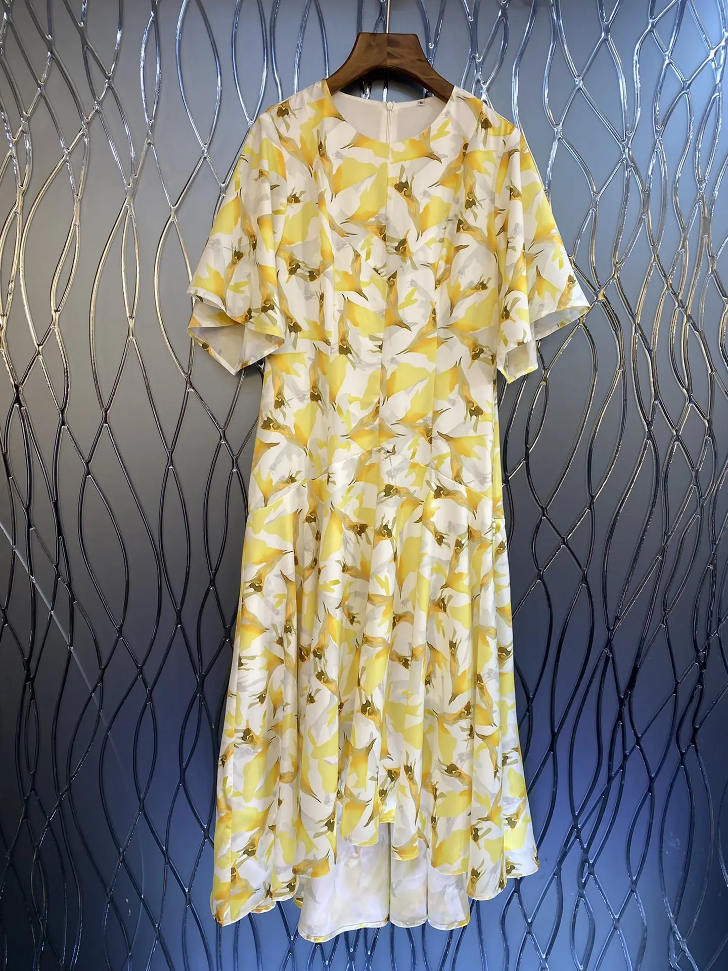 

Autumn And Winter New 2023 Women's ClothingBird Print round Neck Dress 1012