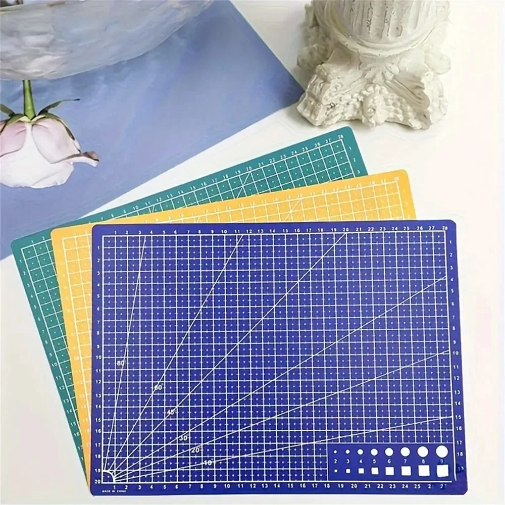 A4 Double-Sided Self-Healing Cutting Mat - Plastic Craft Board with Grid for Fabric, Sewing, and Scrapbooking LK-AA87