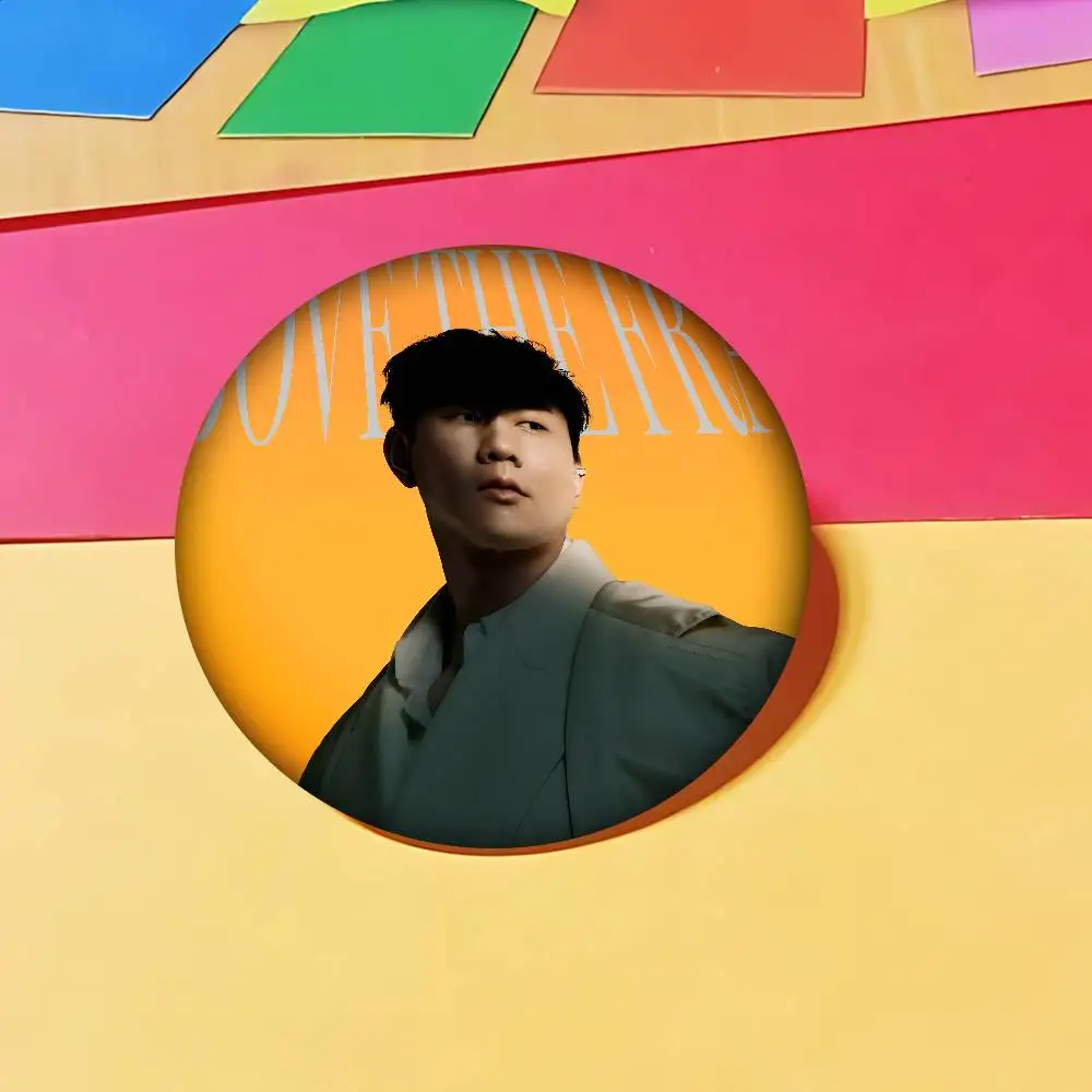 J-JJ لين أنيمي شارات الإبداعية صفيح لينة زر دبابيس الحيوان أيقونة بروش التلبيب على ظهره شارة الملحقات دبوس