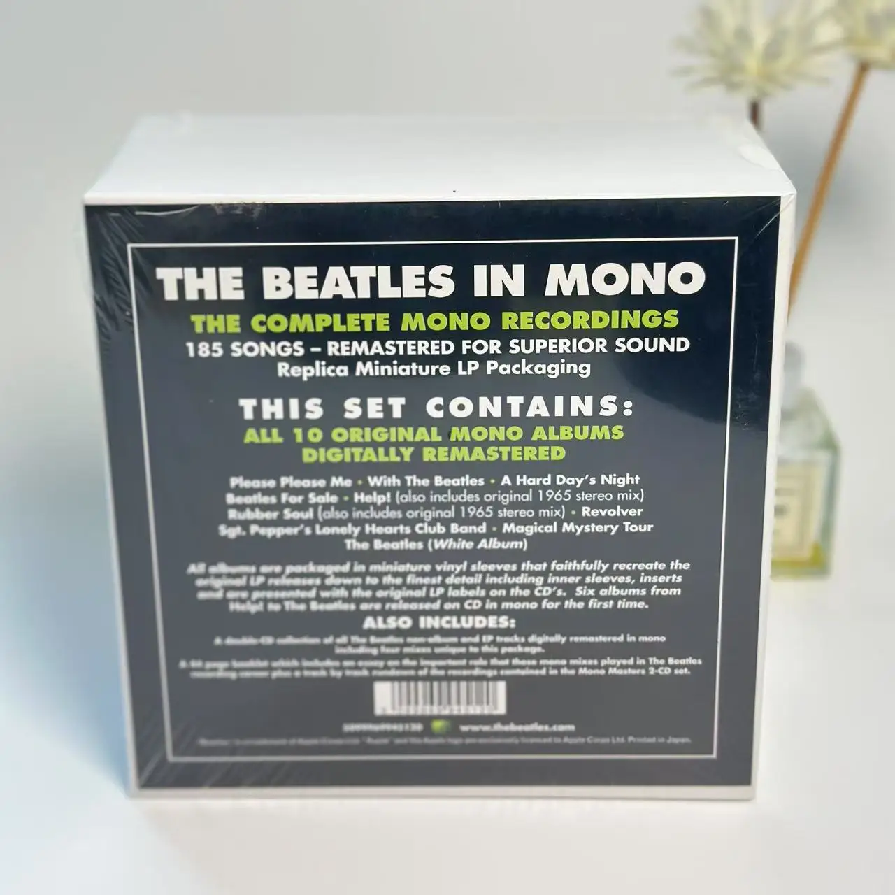 FOTO 2 - Официальная знаменитая музыкальная