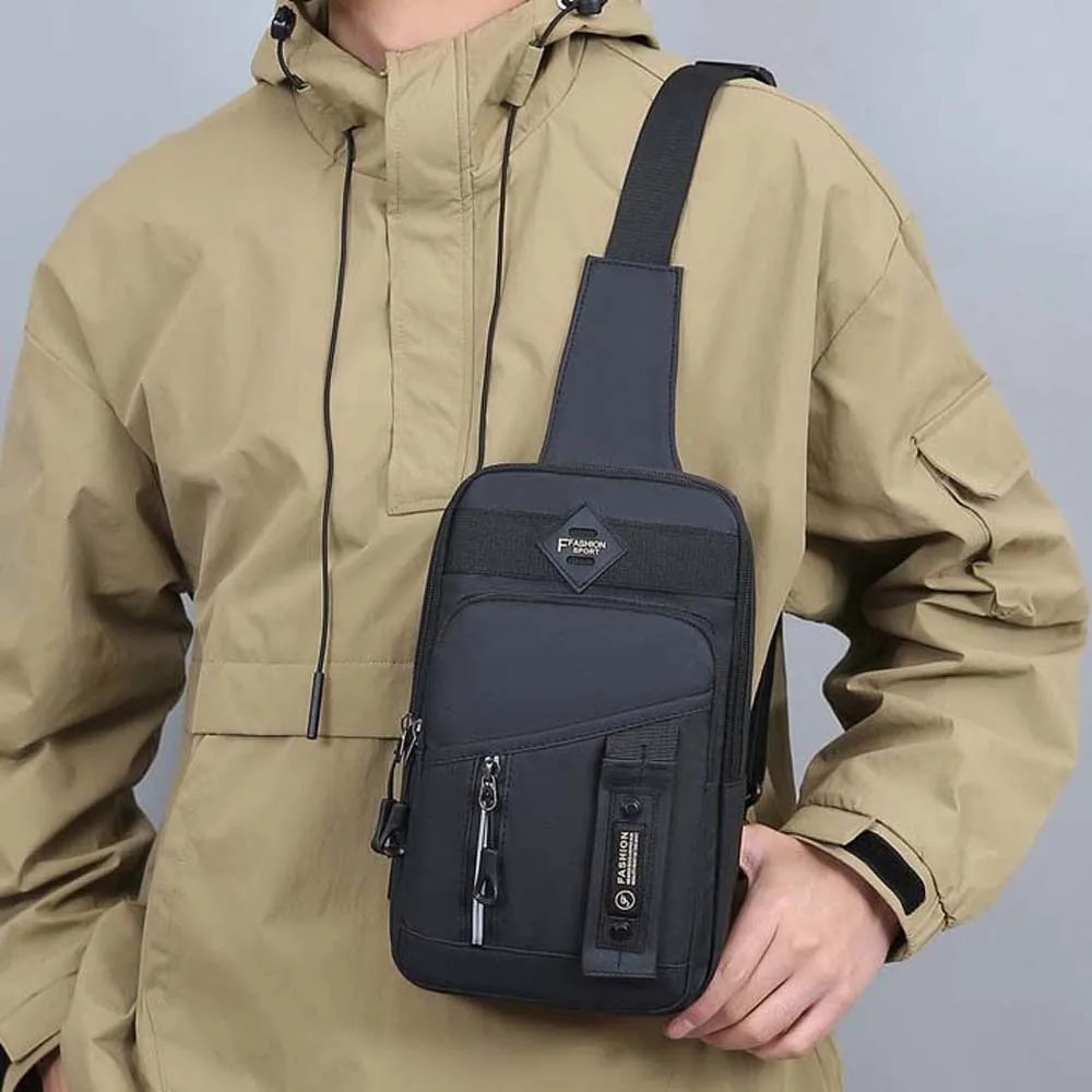

With Reflective Strips Men's Chest Bag Anti-splash Water Multi-functional Handheld Crossbody Pack Adjustable Strap