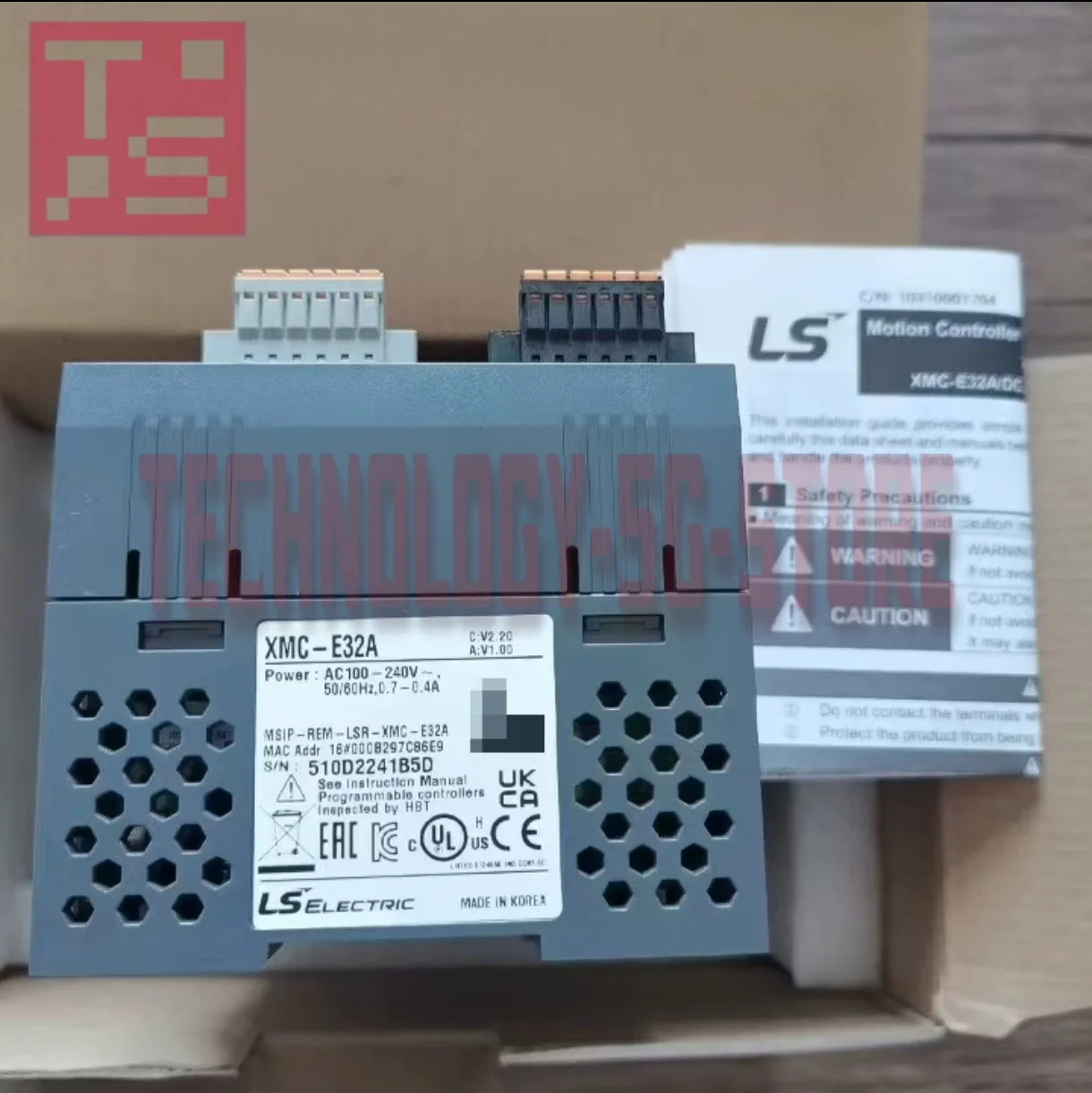 

new in box XBC-DR28U XMC-E32A XGF-AH6A PLC module