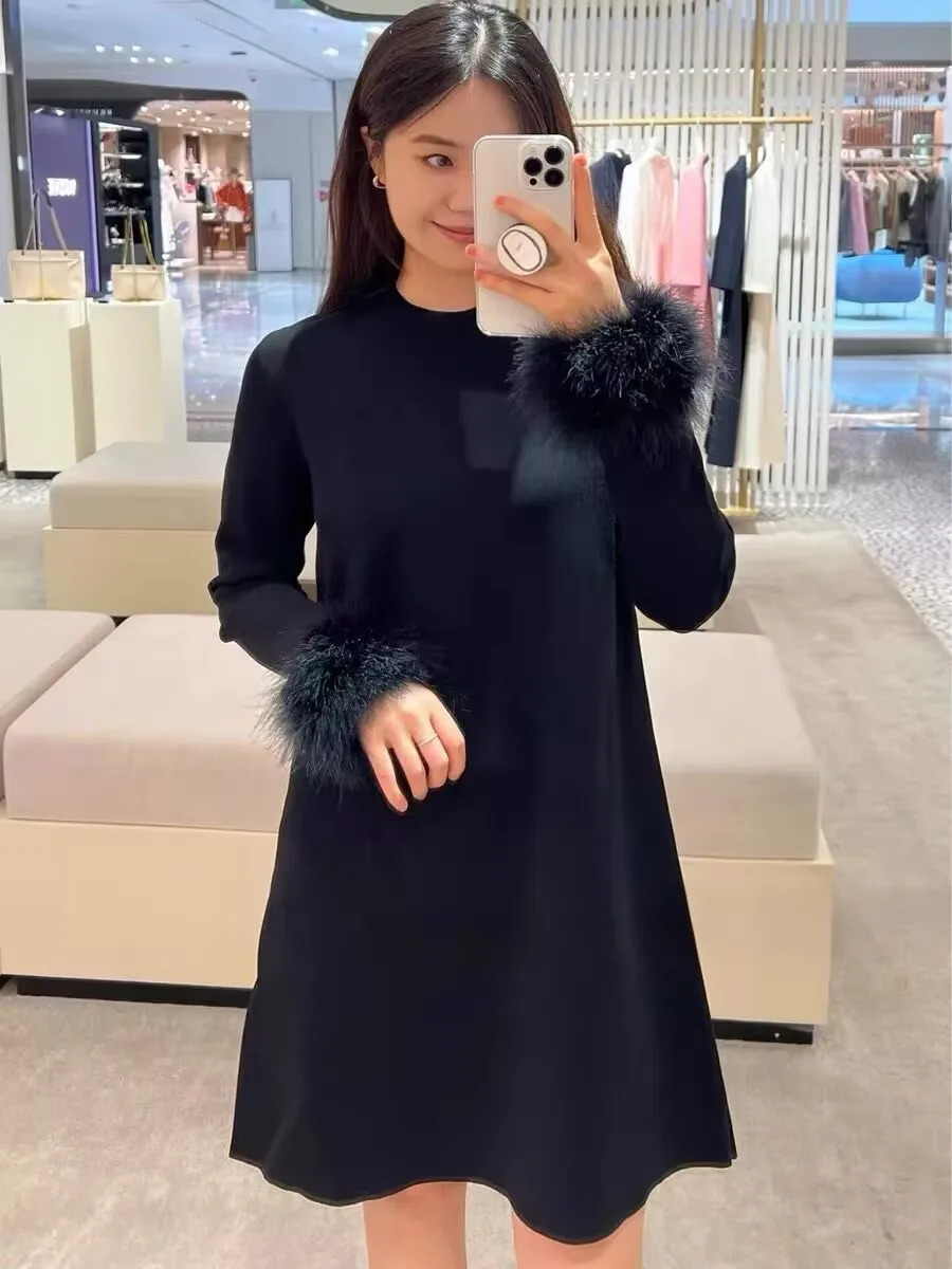 

2025 Autumn Women Black Short Dress O Neck Long Sleeve Patchwork Feathers Fashion Knitted Dress