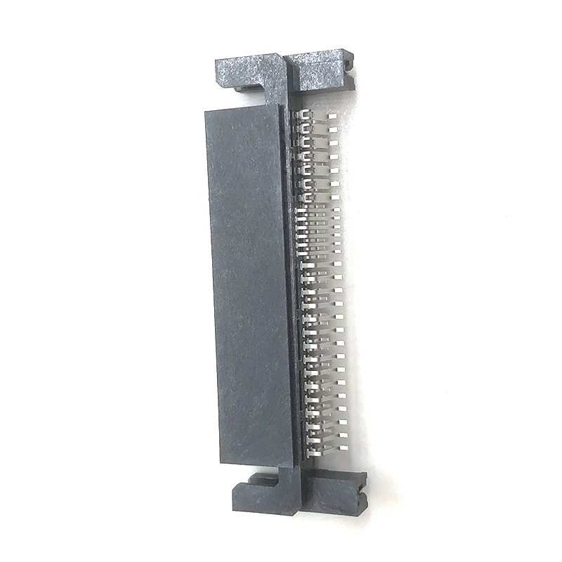 Foxconn LDP1683-13B32-9H SFF-8639U.2 SAS 68P R/A SMD