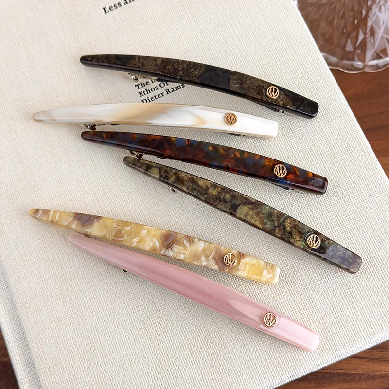 

Минималистичный ацетатный прямой зажим с золотой этикеткой, пружинный зажим, новый стиль, элегантный и универсальный корейский аксессуар для волос с затылкой