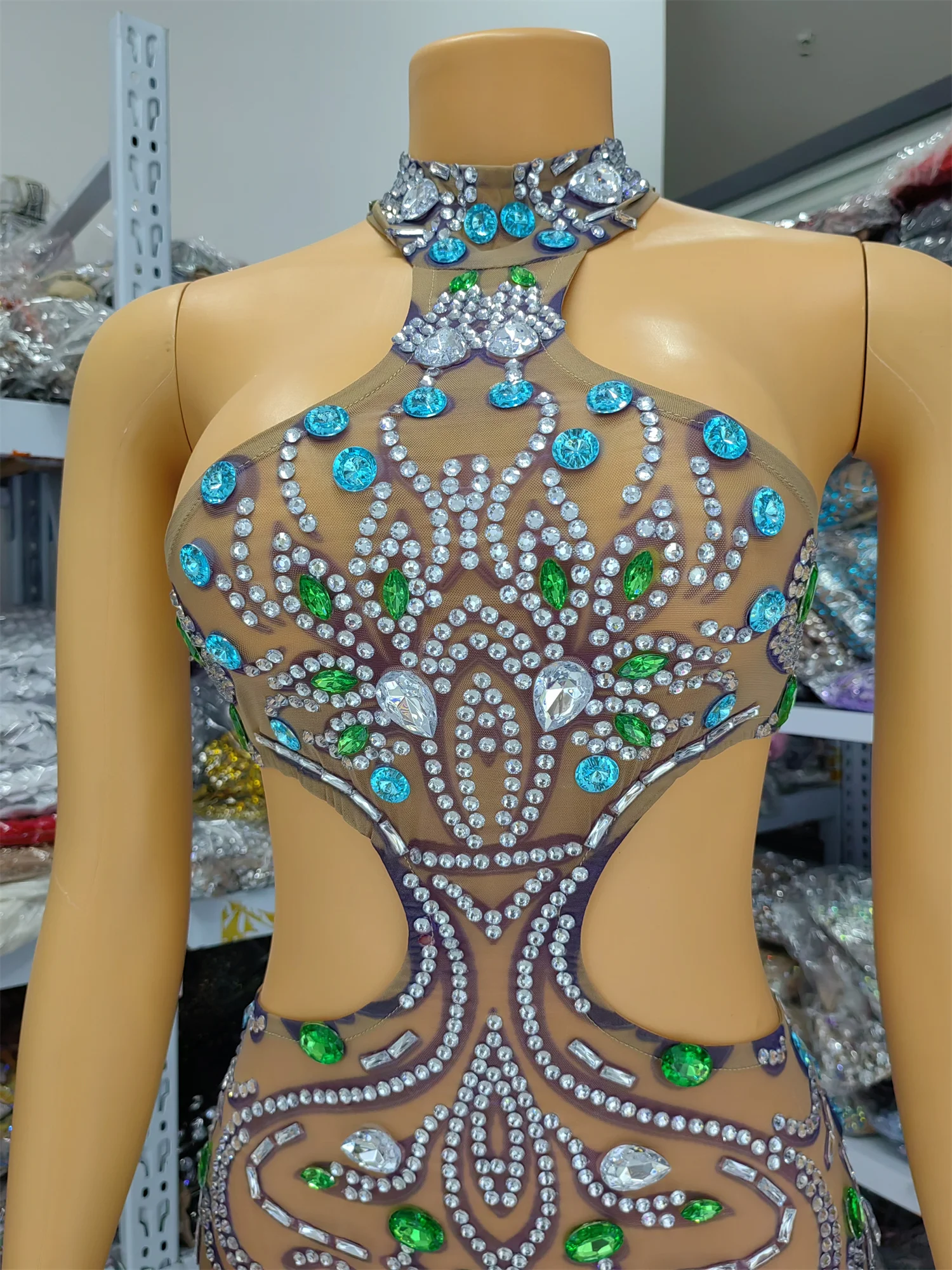 فستان مثير للنساء قطع أحجار الراين الديكور Bodycon البسيطة انظر من خلال فستان النادي المسائي ملابس النوم أزياء فتاة الإستعراض