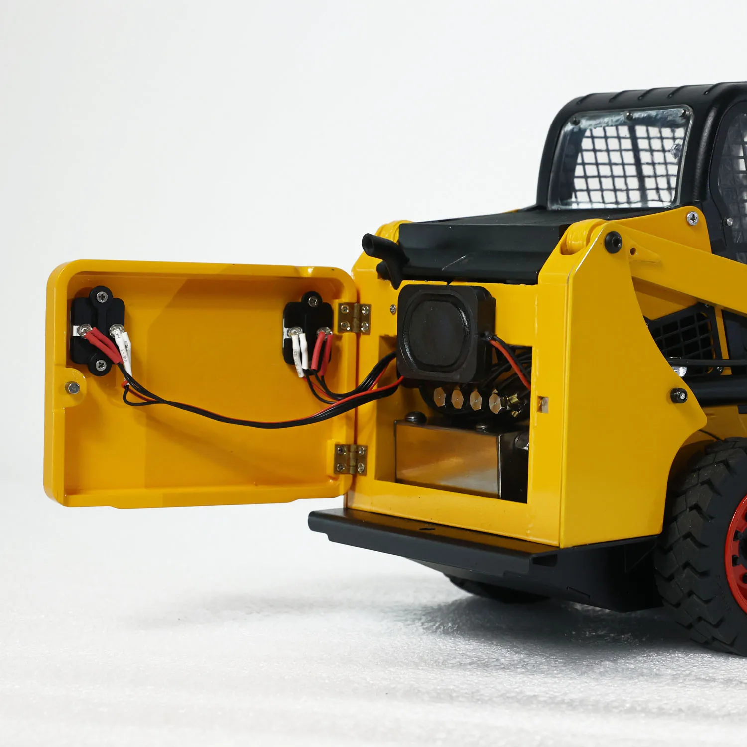 

1/14 SM450 Wheeled Skid-Steer Loader RC Hydraulic Metal Remote Control Car Light Sound System Toucan RC Toys Model THZH2016