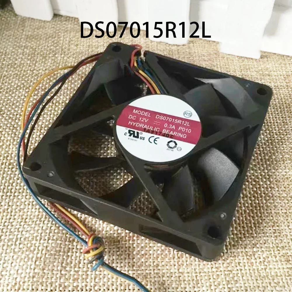 Low-Energy Slim Cabinet Compact Case Cooling Fan 70*70*15MM DS07015R12L 12VDC 0.3A 4-pin