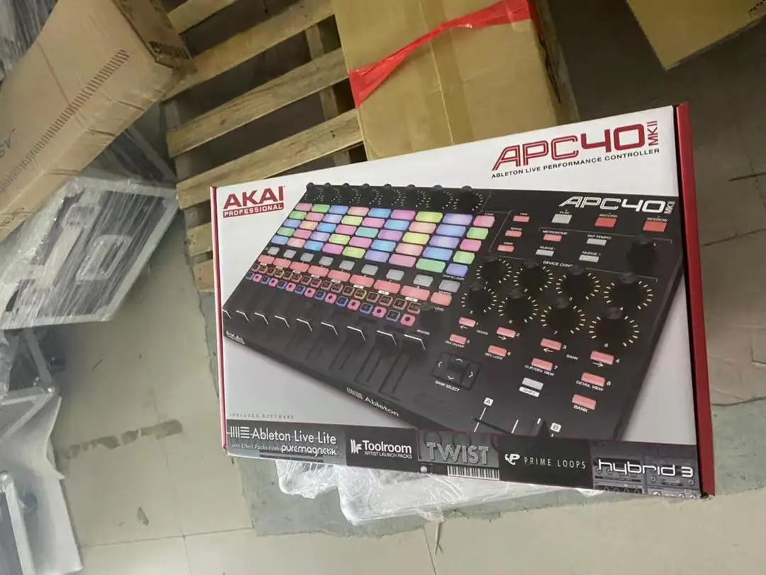 Controlador profesional APC40 MKII