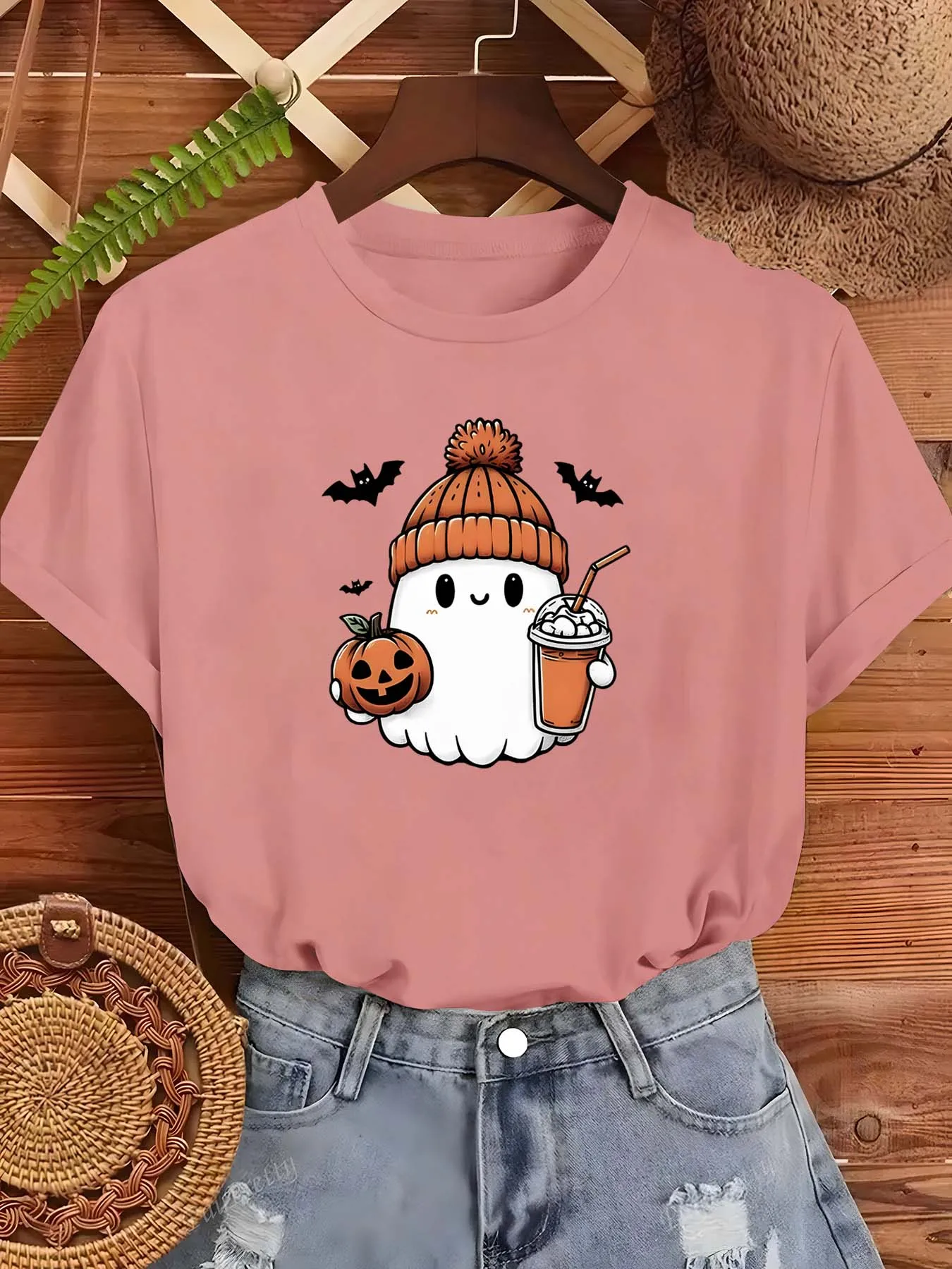 lus Size Halloween Simpatico fantasma Zucca Bevanda a tema per le donne Elegante pezzo di moda con atmosfera festosa e adorabile perfetta