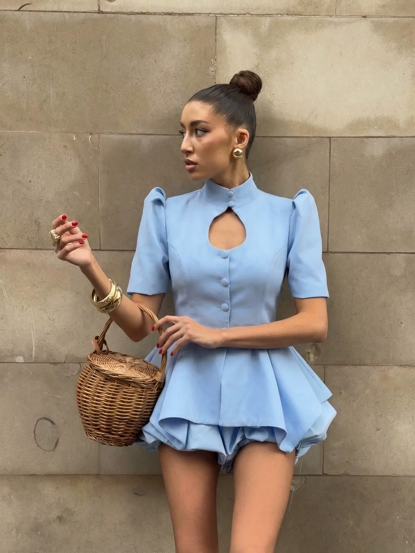 

New Elegant Solid Women Coat Short Puff Sleeve Hollow Out Waist-Closed Lady Top 2026 Spring Summer Fashion Female Streetwear