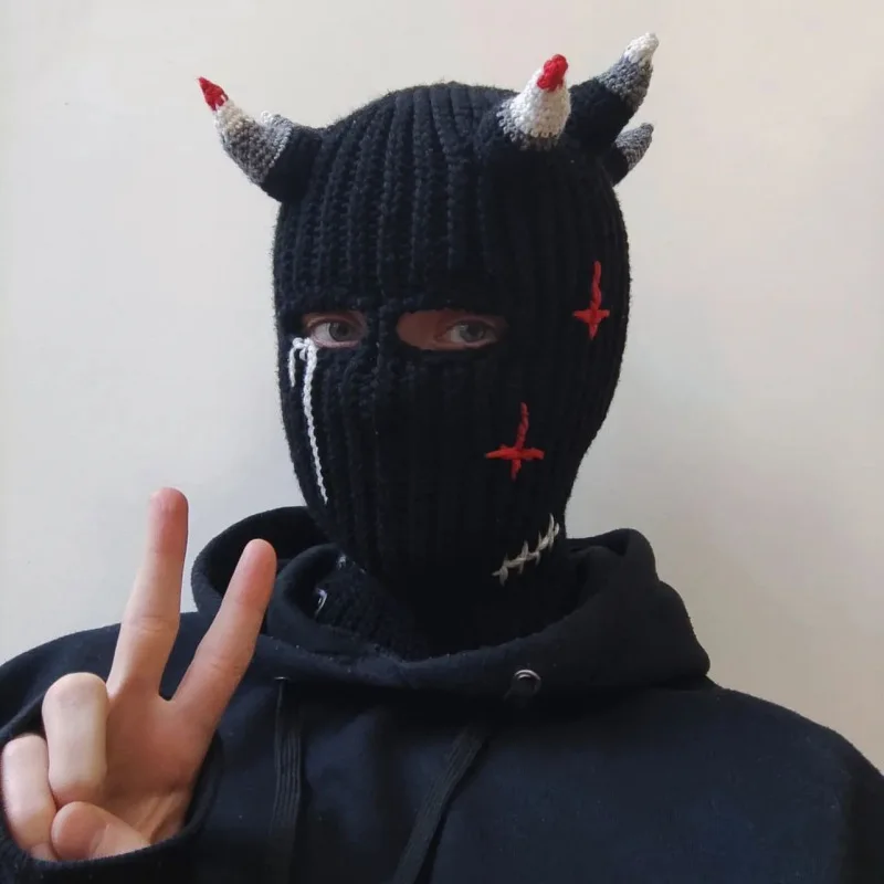 Zabawna czapka z dzianiny z rogami Cosplay na Halloween maskarady ciepłe pełna twarz osłona maska narciarska kapelusz wiatroszczelny kask Trick