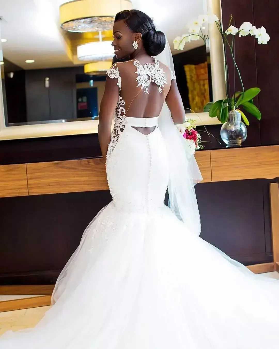 Personalizado nueva ilusión de sirena africana espalda abierta apliques de encaje tren largo trompeta vestido de novia vestidos de boda