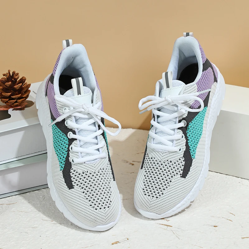 

Breathable Women Running Shoes Lightweight Anti-slip Female Sports Shoes Outdoor Soft Women's Sneakers Lace Up Fashion Tennis