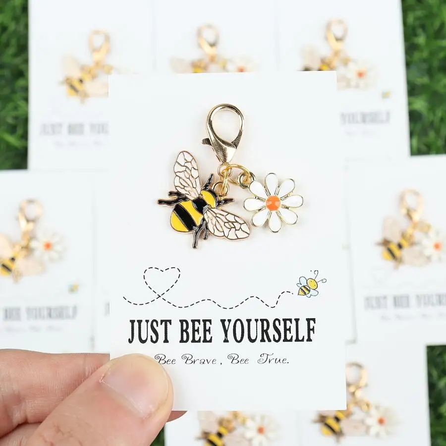 1/5/10/20/50/100pcs s/s Mini Bee & Daisy Keychain Set with 