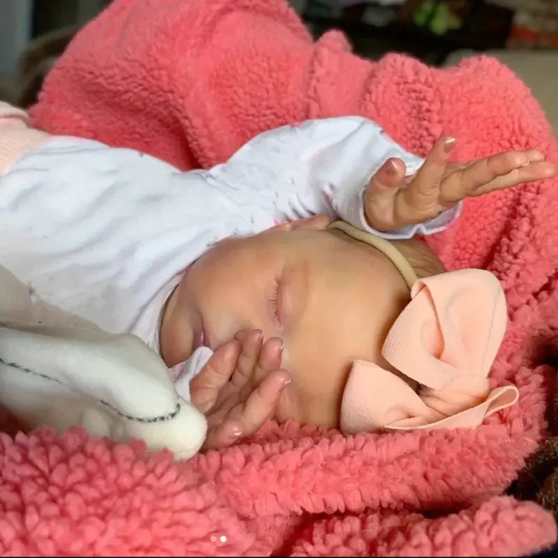 21 인치 52cm 이미 완성 된 다시 태어난 아기 인형 로라 수제 다시 태어난 Preemie 아기 신생아 장난감 그림 선물 소녀 인형