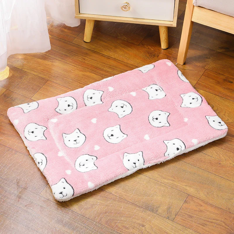 Snuggle Square – Double-Sided Pet Blanket – Pink bear