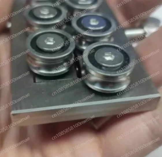 Manual 7-wheel cable straightener for 1-2.5mm copper, stainless steel, and iron wire