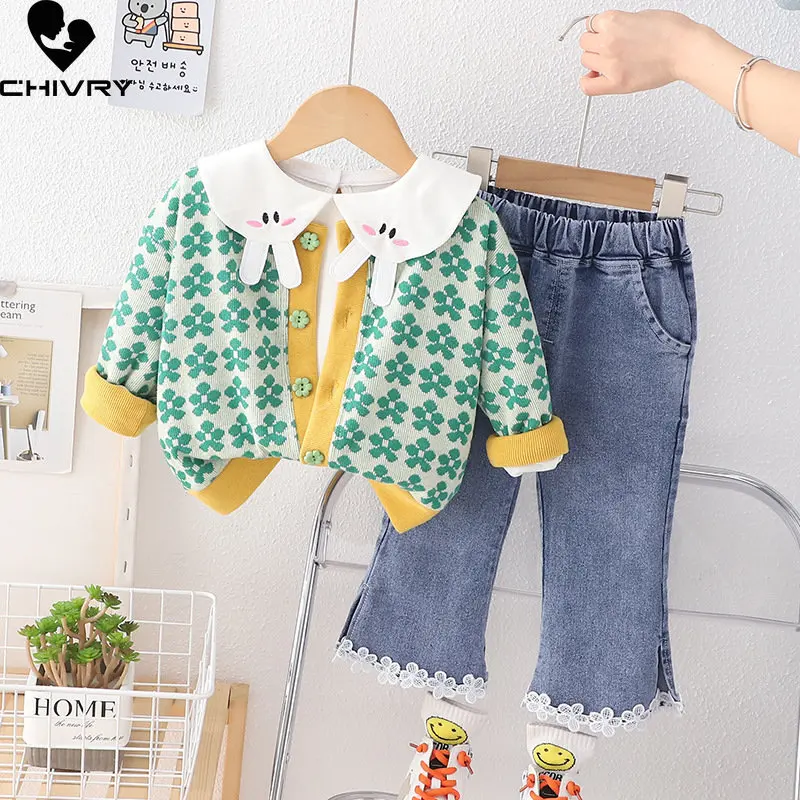 Conjuntos de ropa de tres piezas para niñas, Tops de solapa bonitos, abrigo de punto Floral con pantalones de mezclilla, ropa informal para niños 2023