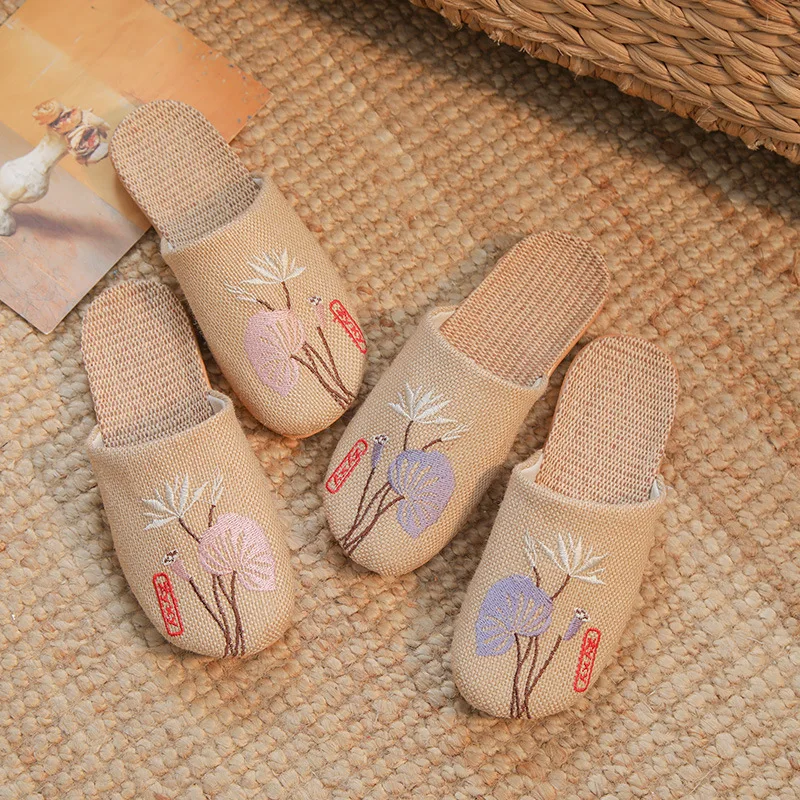 

Cotton Linen Slippers Closed Toe Embroidered Thick Sole Absorbent Breathable Couple Indoor Home Floor Slippers For Men And Women