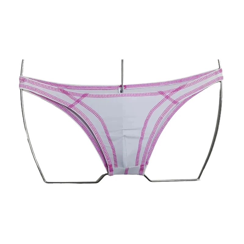 Men's Briefs Made Of Soft Silk Fabric Are Refreshing, Smooth, Soft And Sexy. Low-waisted Briefs