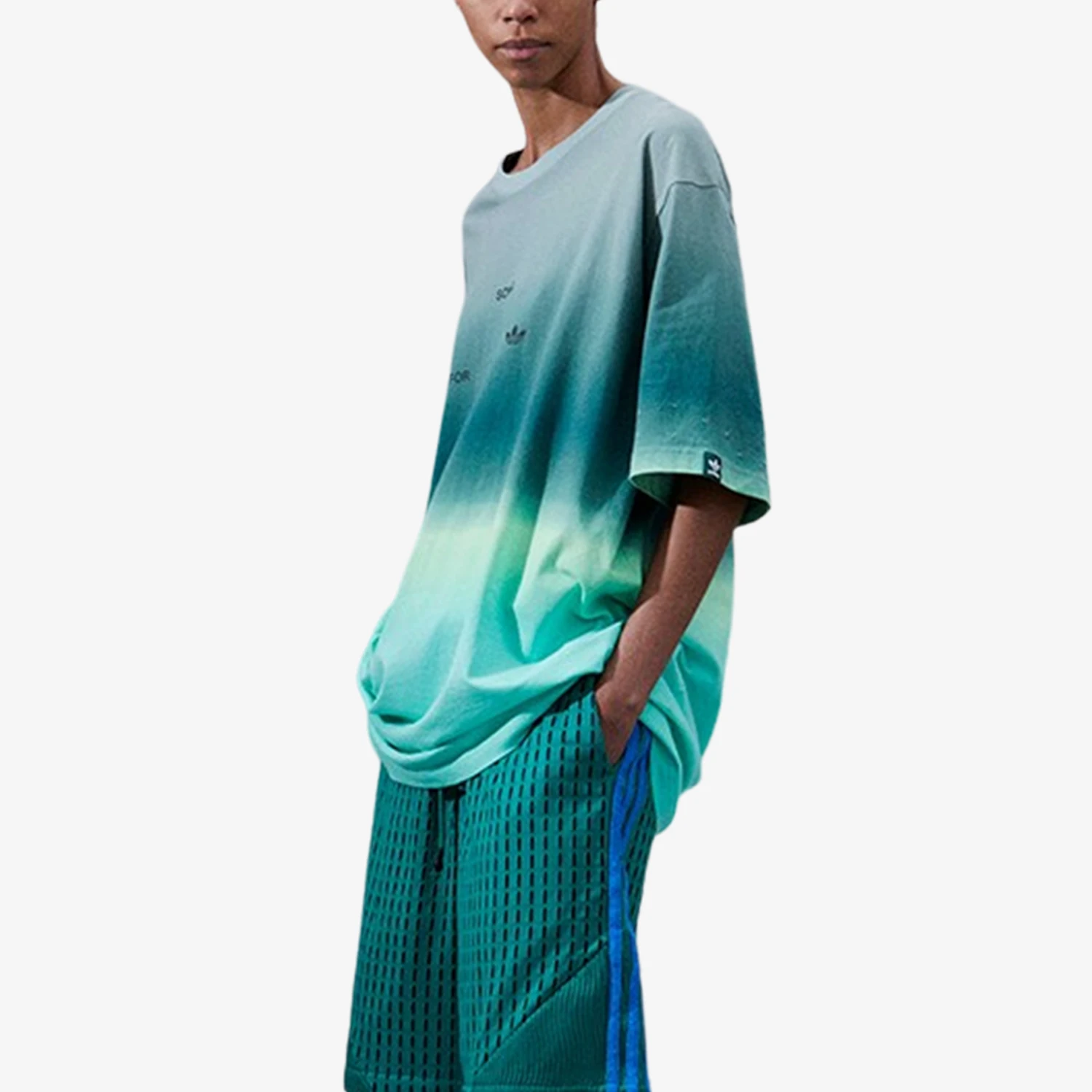 

Adidas genuine Trefoil Unisex Gradient Breathable Short-sleeve IS7446