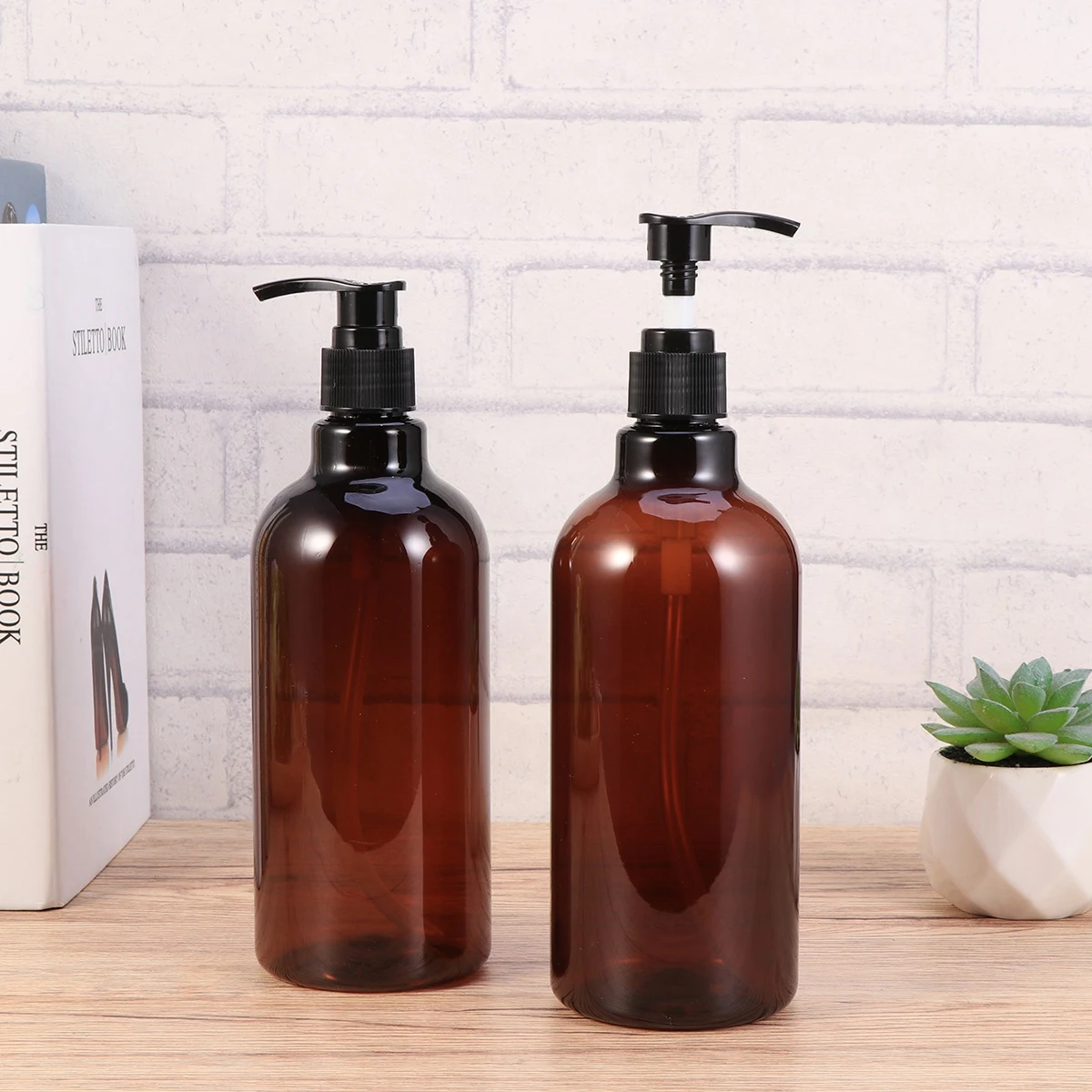 

2Pcs Shampoo Bottles Square 500Ml Refillable Pump Dispensers Travel Empty Bottles Liquid Soap Shower Gel Lotion Container