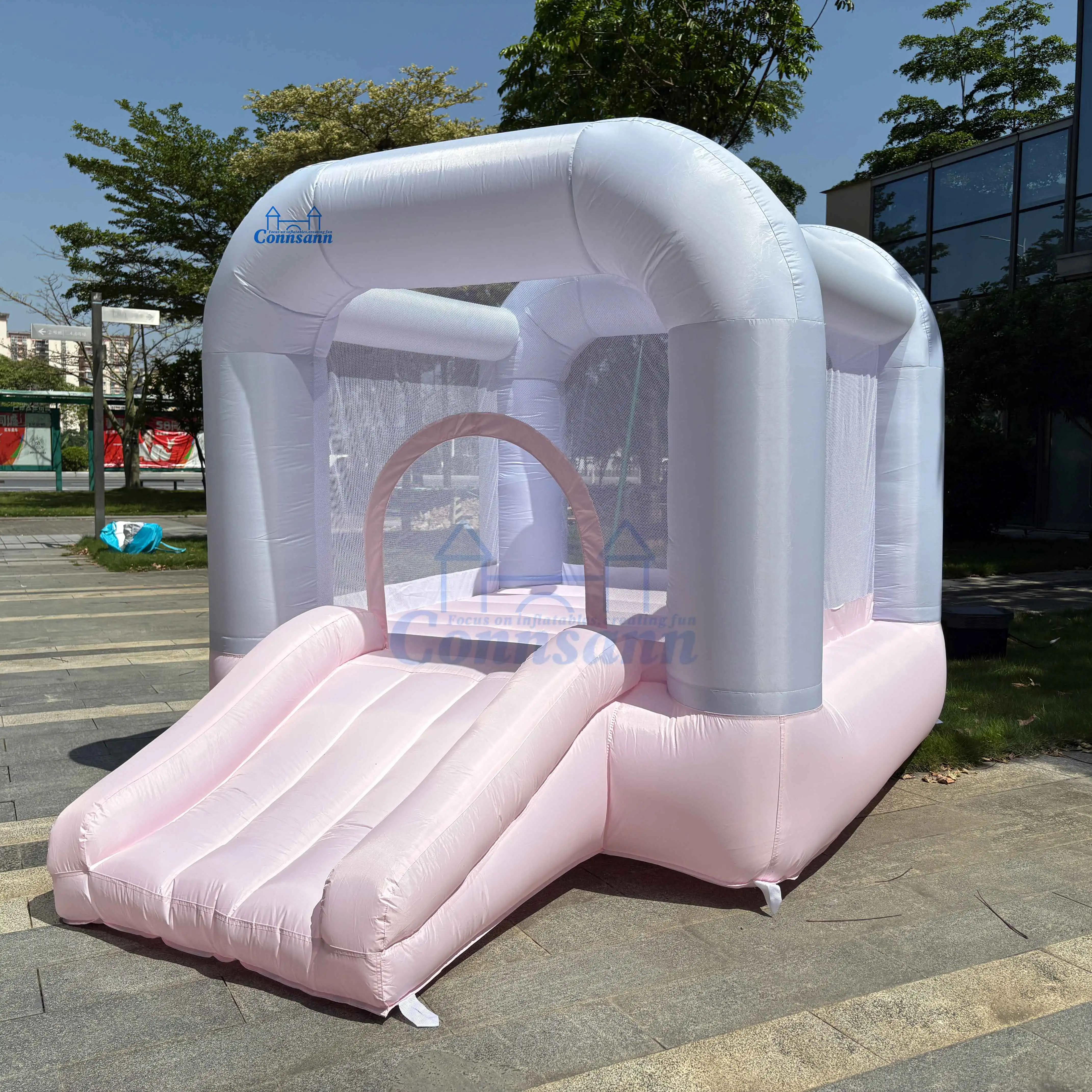 منزل ترتد على شكل قوس وردي بطول 8 أقدام، متعة قابلة للنفخ عالية الجودة للأطفال، مثالي للحفلات والتجمعات، تصميم ملون لا نهاية له
