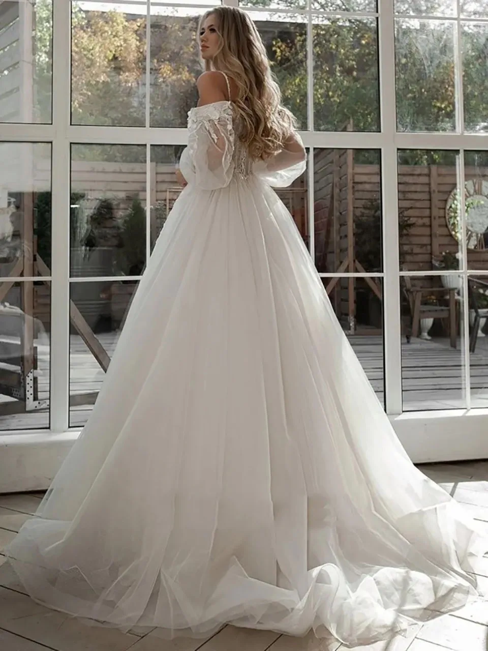 Белые свадебные платья цвета слоновой кости Свадебные платья Формальная линия Тюль на заказ Застежка-молния на шнуровке Плюс Размер Новая милая аппликация с длинным рукавом