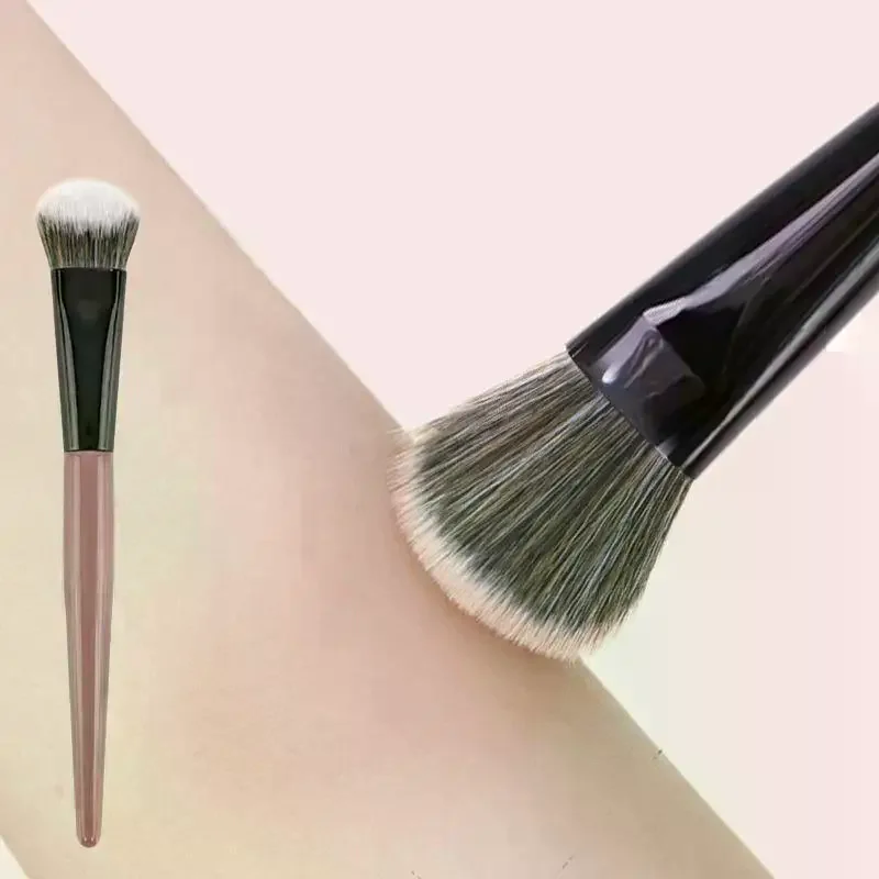 Pennello per fard a setole morbide per guance Fard in polvere portatile Contorno viso Trucco Strumento cosmetico per donne Ragazze Principianti