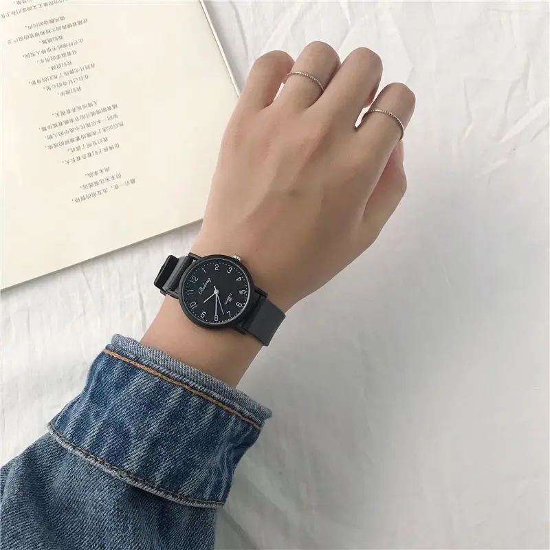 Junior high school and university students Korean version of simple couple watch waterproof outdoor sports watch