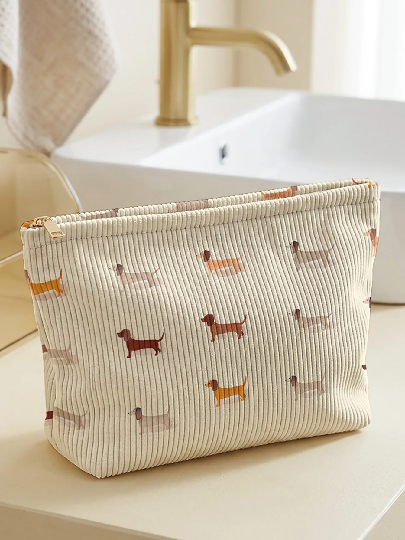 Dachshund patterned corduroy makeup bag, lightweight zipper pouch, multifunctional lined bag for cosmetics