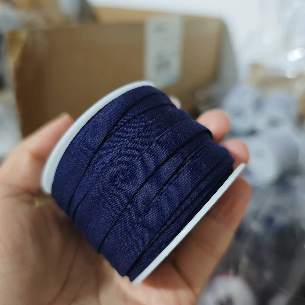 0,6 cm Reines Baumwoll-Schrägband, Vorgefaltetes Bügelfreies Weiches Bindeband für Chiffon- und Seidenstoffe, 15 Meter pro Rolle – Detail 4