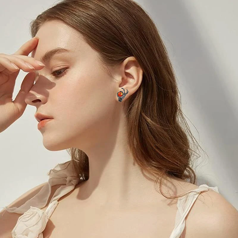 Креативные-черные-серьги-от-сглаза-готические-ретро-серьги-гвоздики-с-призраком-для-Хэллоуина-ювелирные-изделия-вечерние-реквизит-для-косплея-аксессуары-для-ушей