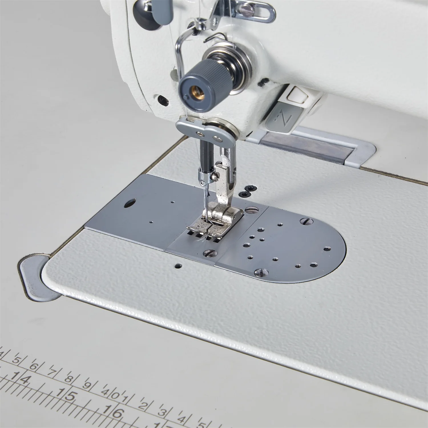 1530-D5 Direct Drive Single Needle Laura Industrial Sewing Machine Heavy Duty Triple Feed Lockstitch Big Hook Sewing Machine