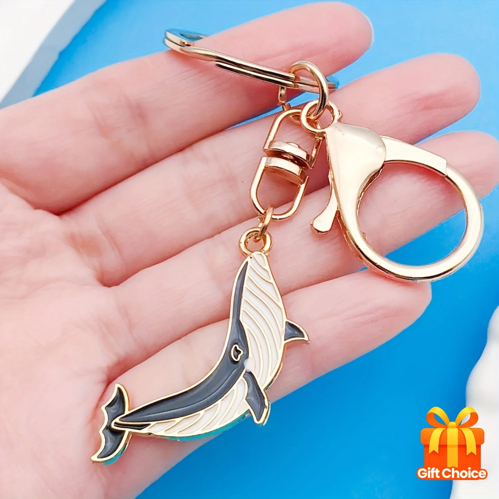 Elegant Whale Keychain in Zinc Alloy with Black or Blue Drip Oil Design - Stylish Accessory for Backpacks, Wallets, and Laptop Bags - Ideal Holiday Gift