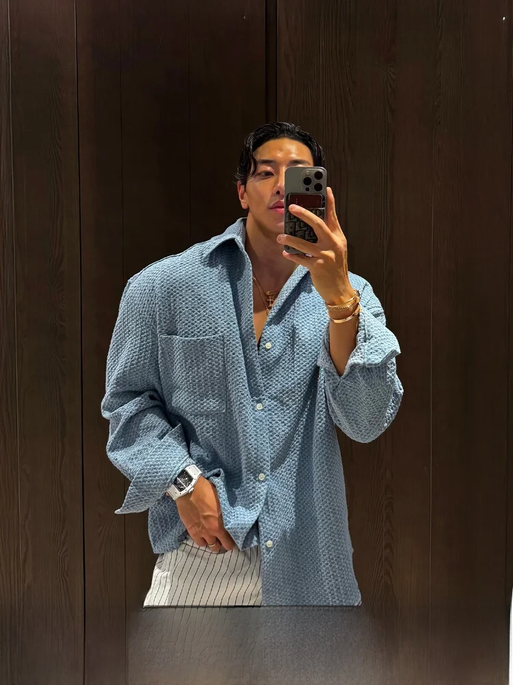 

Ретро-американская джинсовая рубашка для мужчин, свободная повседневная рубашка с длинным рукавом, осенне-зимняя новинка, молодежный тренд, сшитая из разных тканей, без бренда