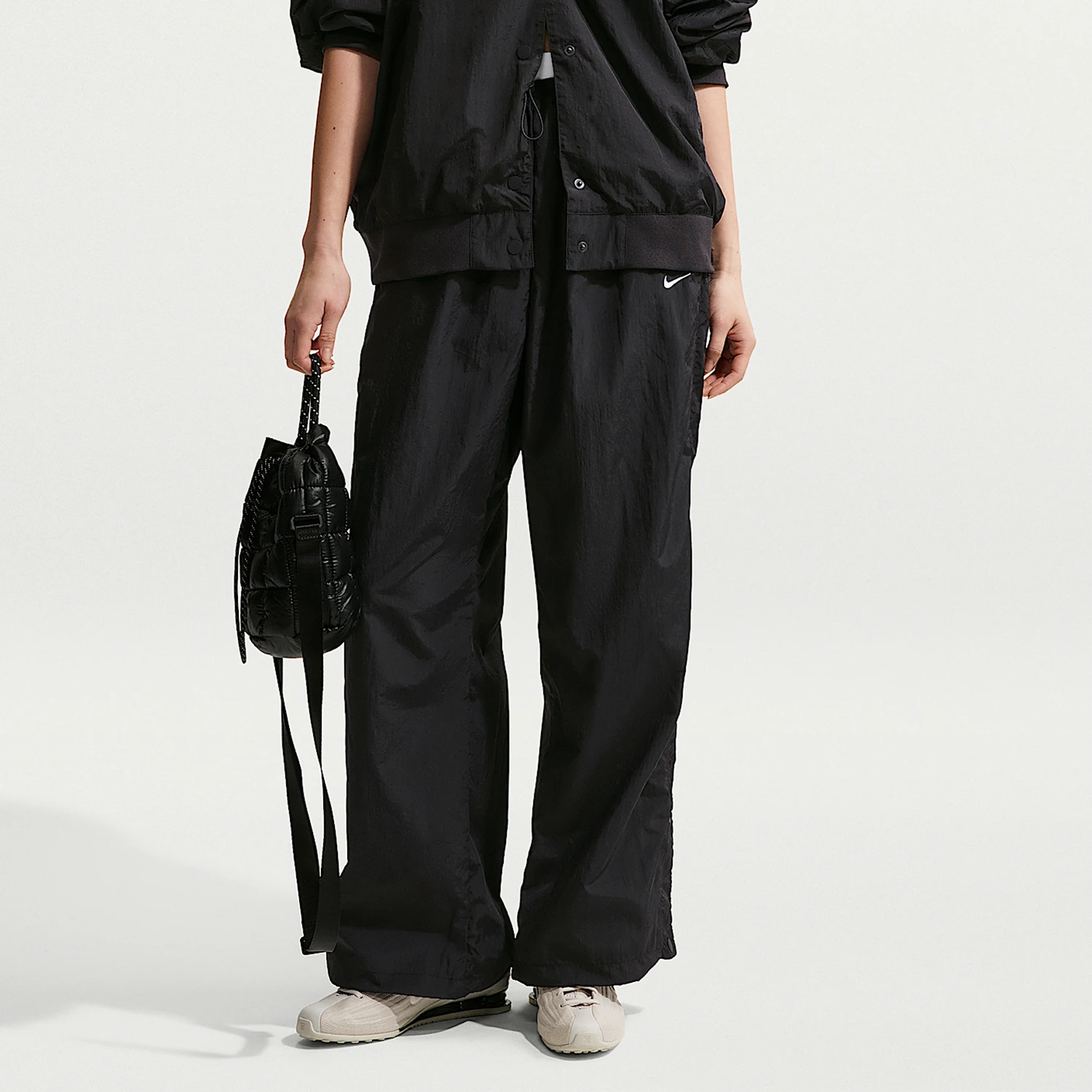 Nike Sportswear Women's High-Waisted Casual Trousers IF0335-010