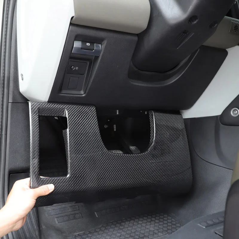 For Land Rover Defender 90 110 130 2020-2025 Real carbon fiber Car Steering Wheel Lower Protective Plate decorative Accessories