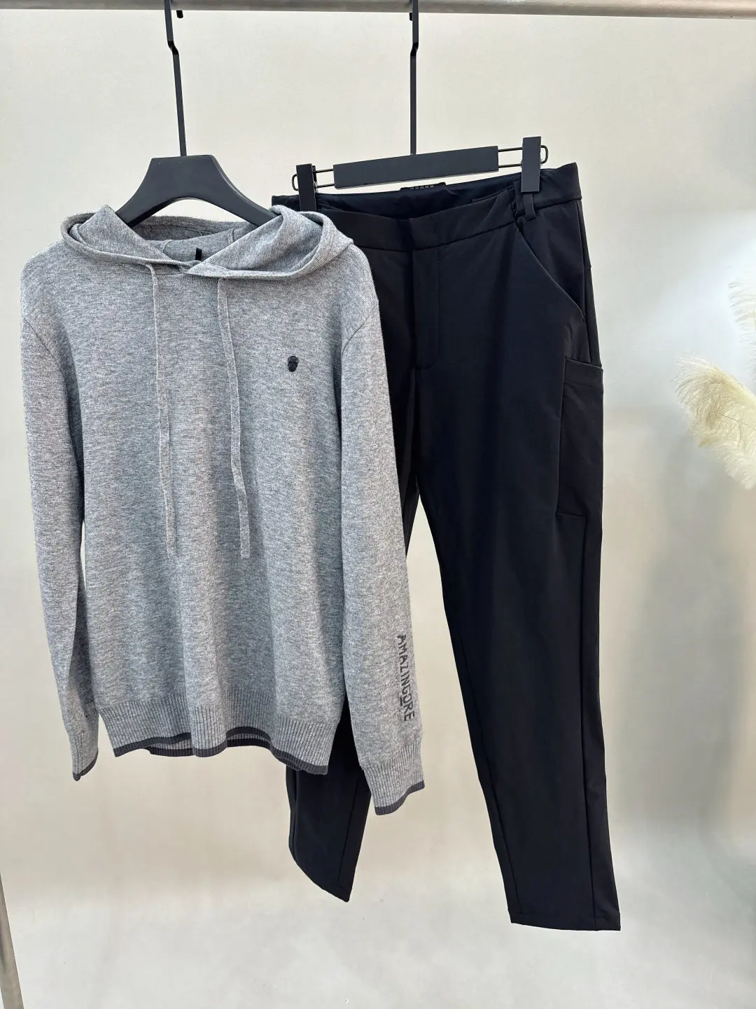 

Новинка сезона осень-зима 2026: Мужской утепленный вязаный свитер с капюшоном, свободный крой, повседневный, модный, универсальный, с длинными рукавами