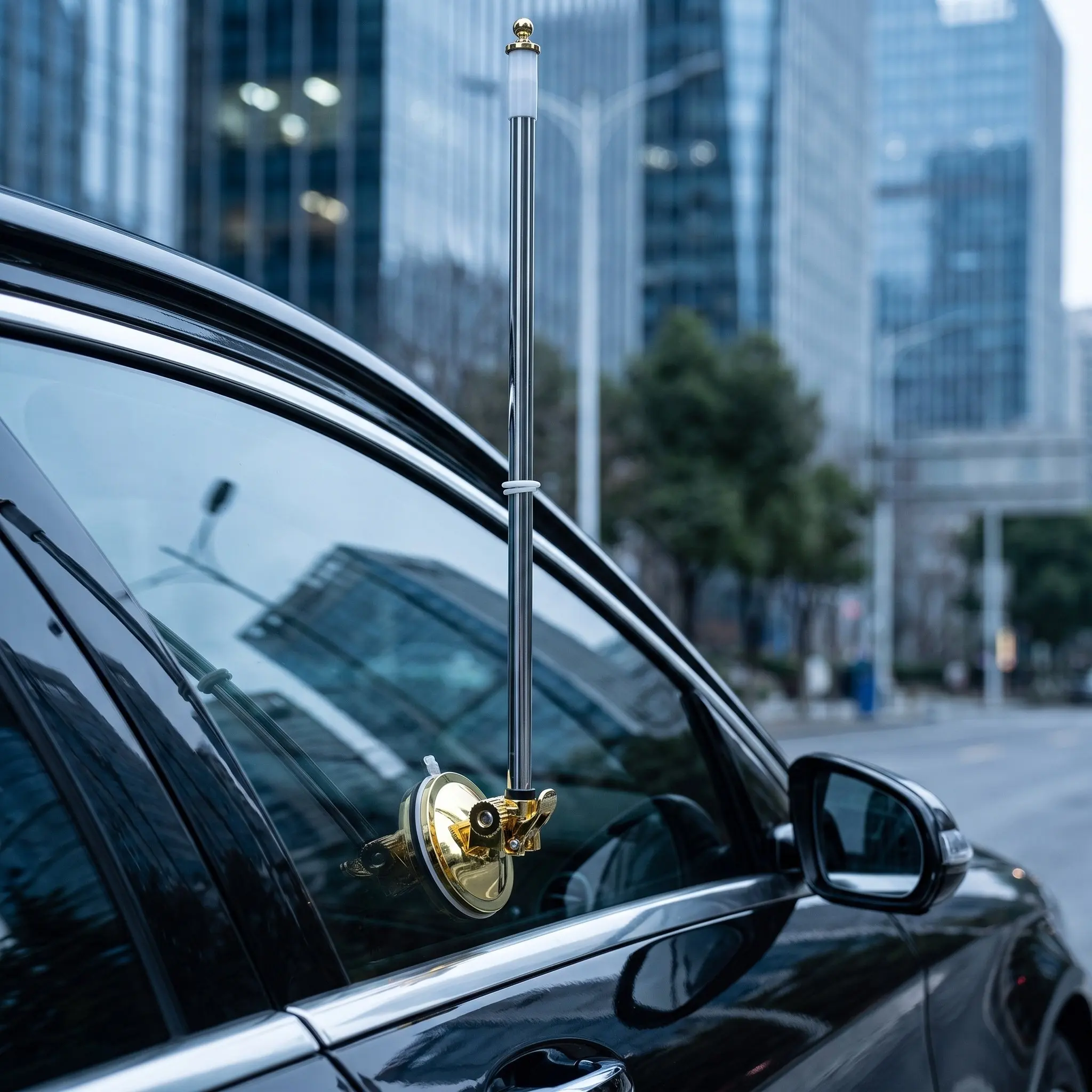 Car Flag Pole Holder Stainless Steel Multi-Use Suction Cup Base Stable Vehicle Flagpole Bracket Flag Pole Holder