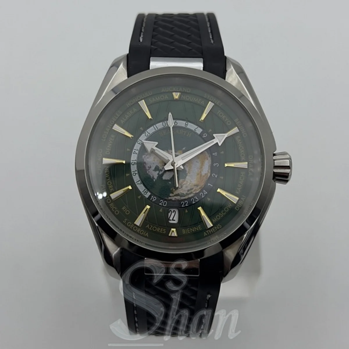 40mm Men's Luxury Automatic Mechanical Watch NH35 Movement Sapphire Glass Luminous Dial Rubber Strap with Buckle Date Window