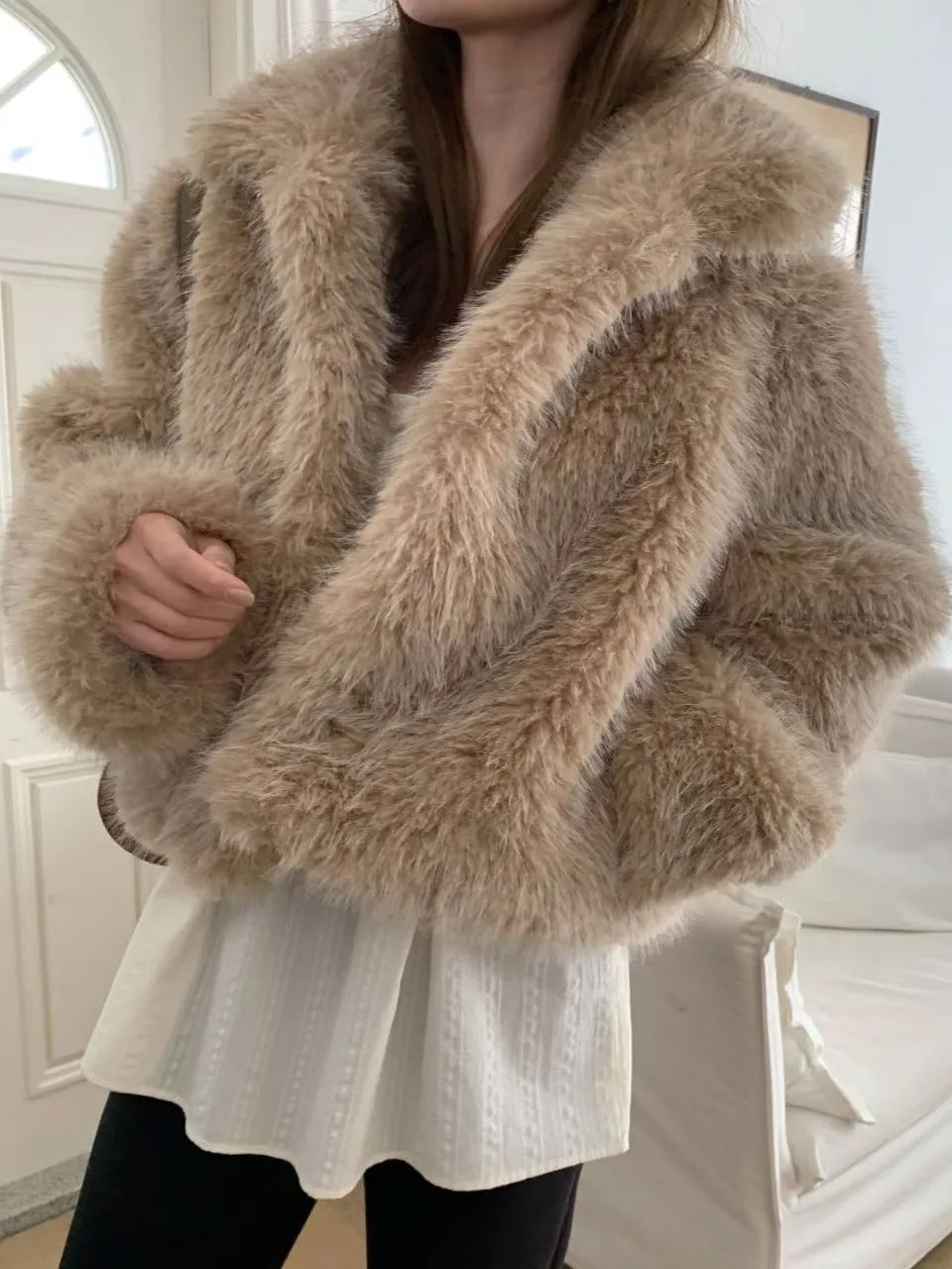 

Furry Chic Women's Coat Warm Faionable ort Korean Sle Winter Outerwear Plu Lightweight Luxury Feel Fem Top