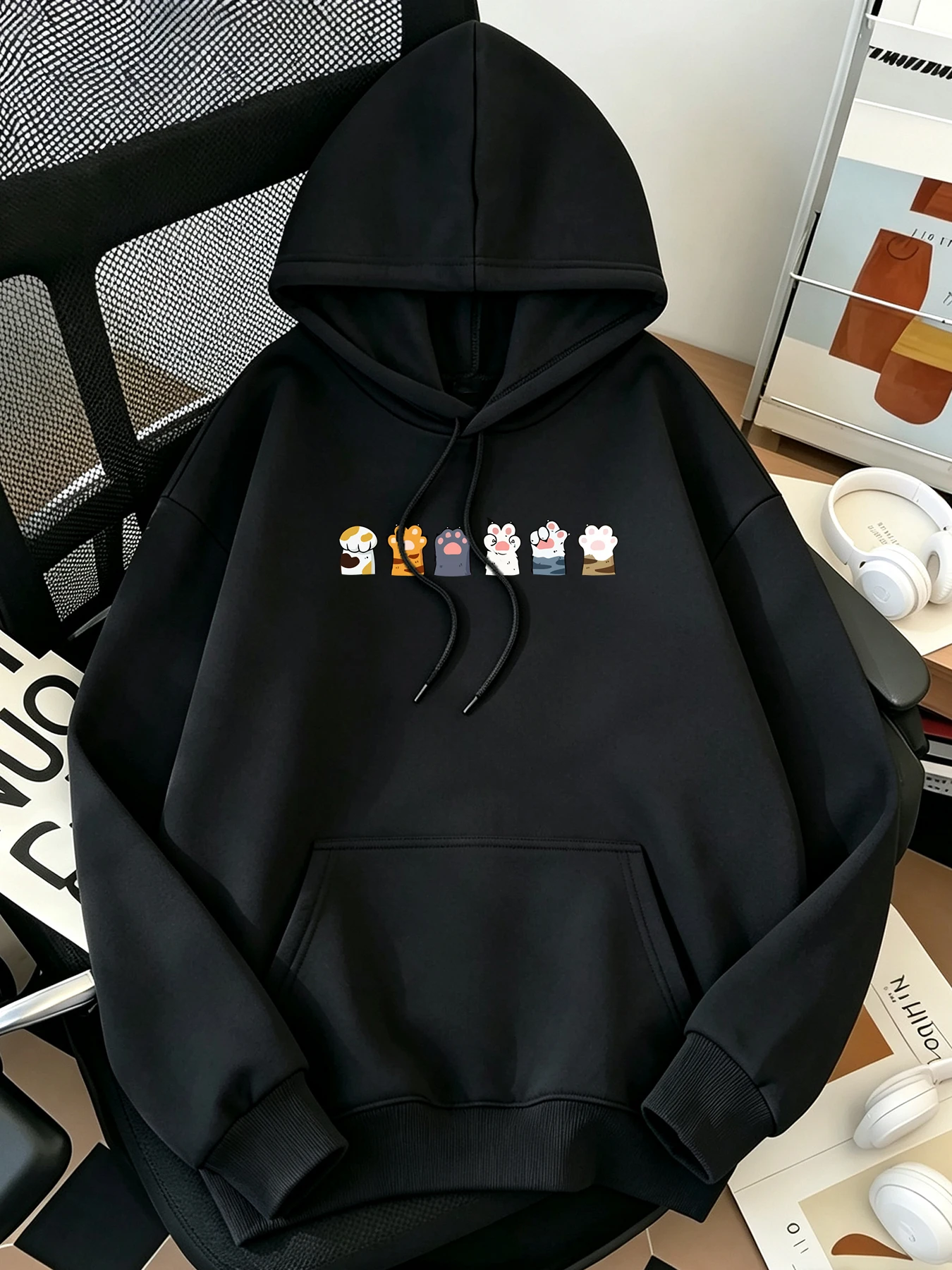 Different Color Cat Paw Combinations Pattern Print Women Breathable Comfortable Hoodie Trendy Simple Loose Street Women Clothing