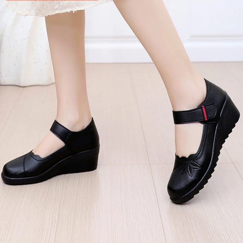 المألوف سميكة سوليد لينة سوليد المضادة للانزلاق أحذية نسائية الربيع والخريف الساخن بيع جولة رئيس المنحدر كعب العمل حذا فردي للسيدات #1